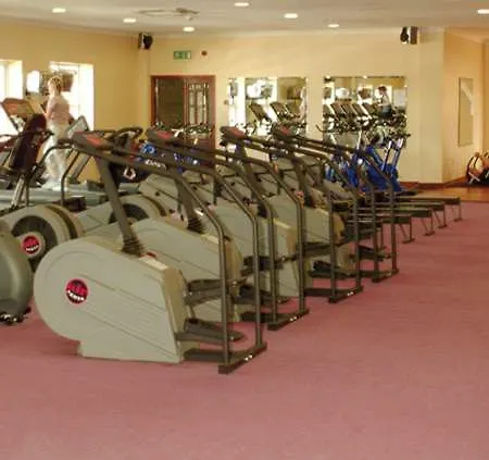 Sheldon Park And Leisure Club Hotel