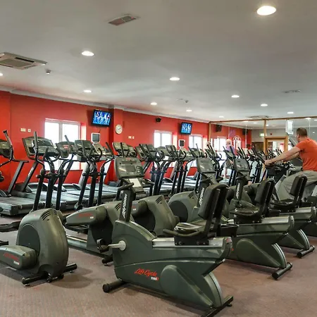 酒店 Sheldon Park And Leisure Club 都柏林