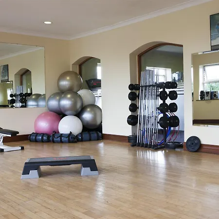 酒店 Sheldon Park And Leisure Club