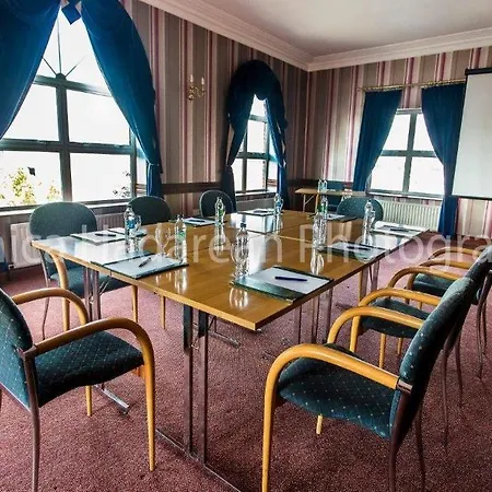 Sheldon Park And Leisure Club Hotell 3*