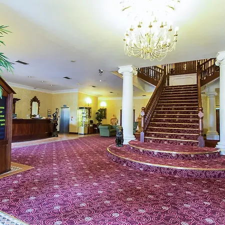 Sheldon Park And Leisure Club Hotell 3*
