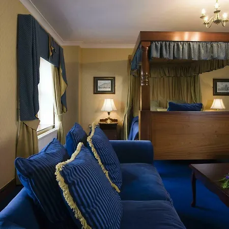 Sheldon Park And Leisure Club Hotell 3*