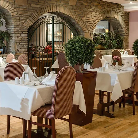 Sheldon Park And Leisure Club 3* Dublin